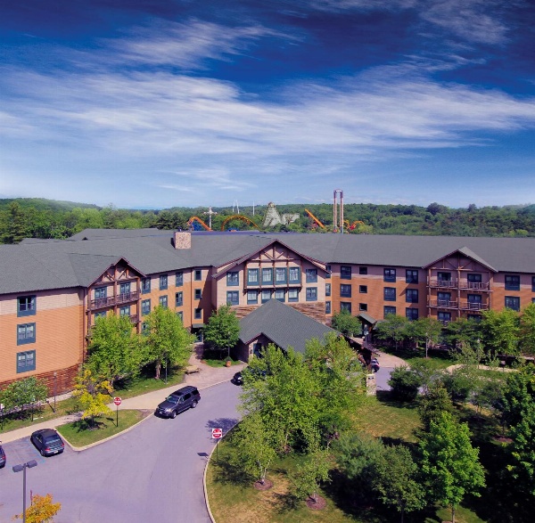 Six Flags Great Escape Lodge & Indoor Waterpark image 2
