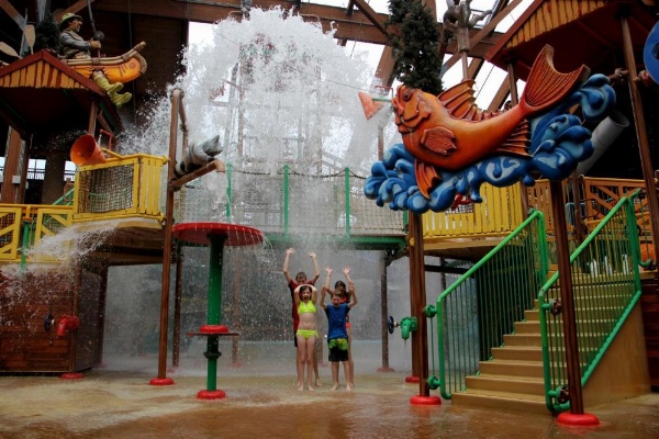 Six Flags Great Escape Lodge & Indoor Waterpark image 24
